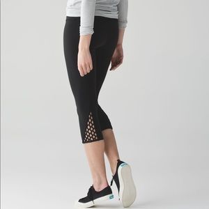 Lululemon True Self Crop II Black
